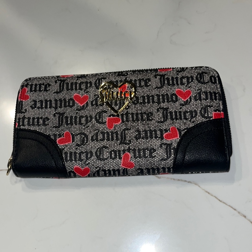 juicy couture black and grey heart wallet